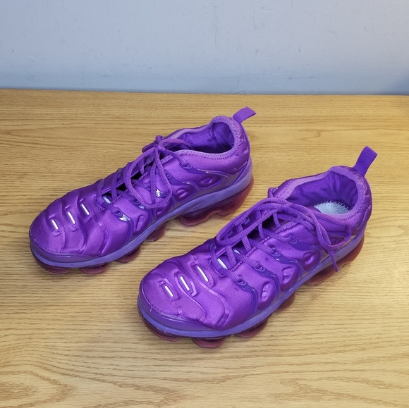 Nike Other - Nike Vapormax Men's Size 9.5 Purple Running Shoes Sneakers 924453-169